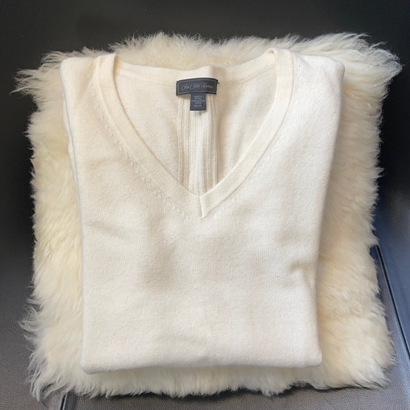 Saks Fifth Avenue Cashmere Sweater